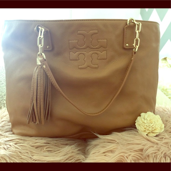 Tory Burch Handbags - 🧡Authentic Tory Burch Tote bag🧡